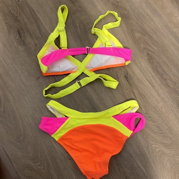 Colour block bikini set - Picture 4 of 4